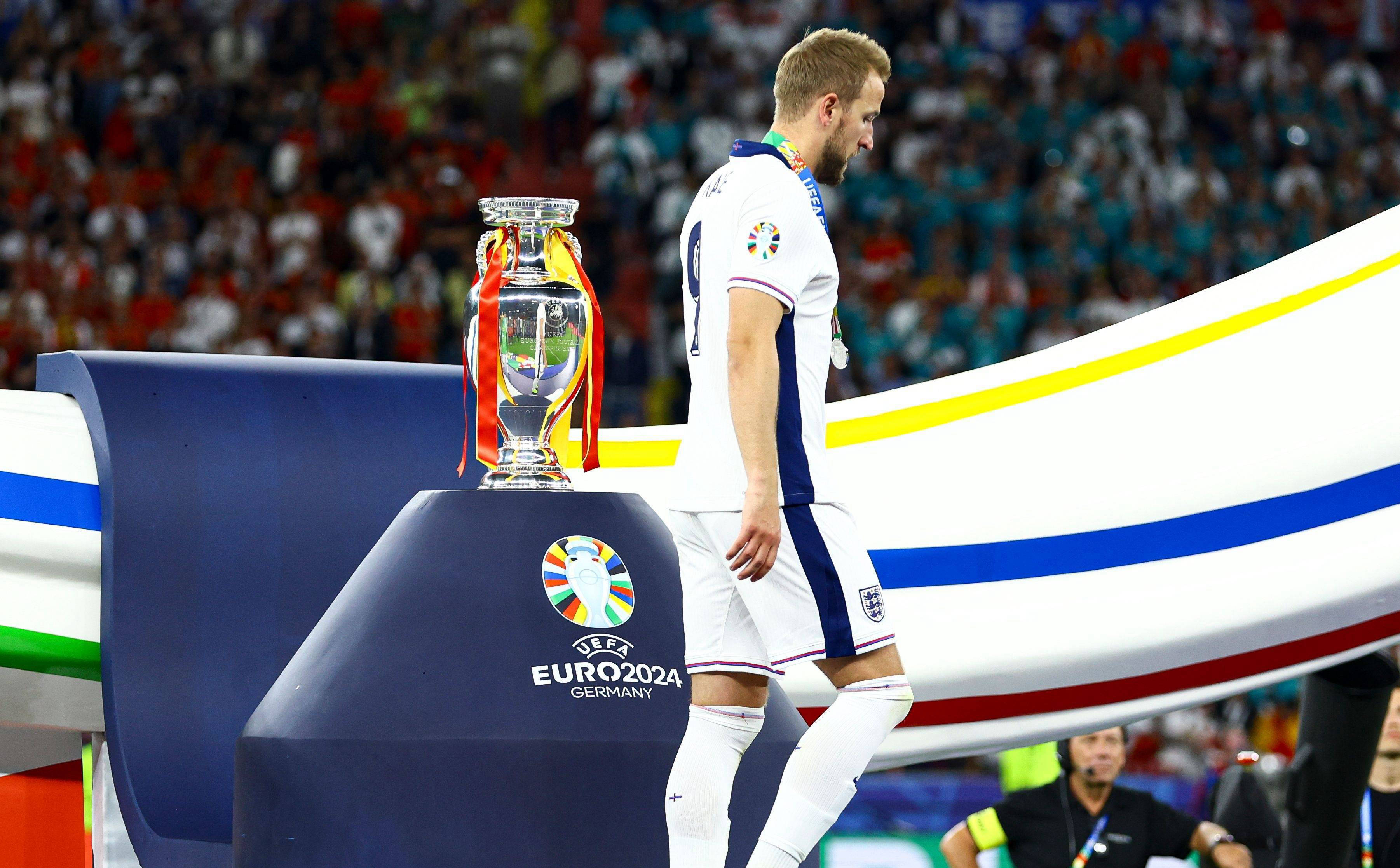 黑白直播nba在线观看-包含皇马强势AC米兰，哈里·凯恩制霸全场的词条