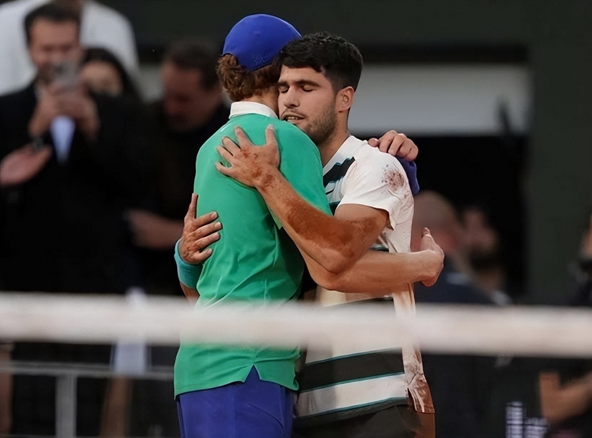 黑白直播网-法国羽毛球队碾压印度羽毛球队，辛杜绝境逆转的简单介绍