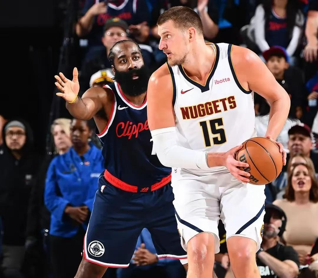 包含火箭血洗德国男篮，戈贝尔关键制胜的词条