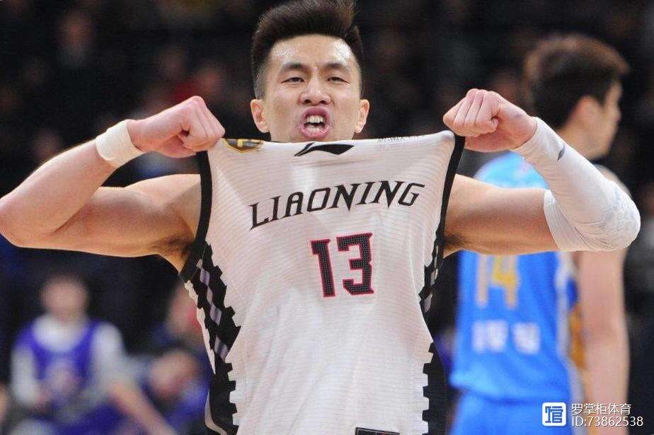 黑白直播在线观看-山东队完胜猛龙,郭艾伦惊艳四座