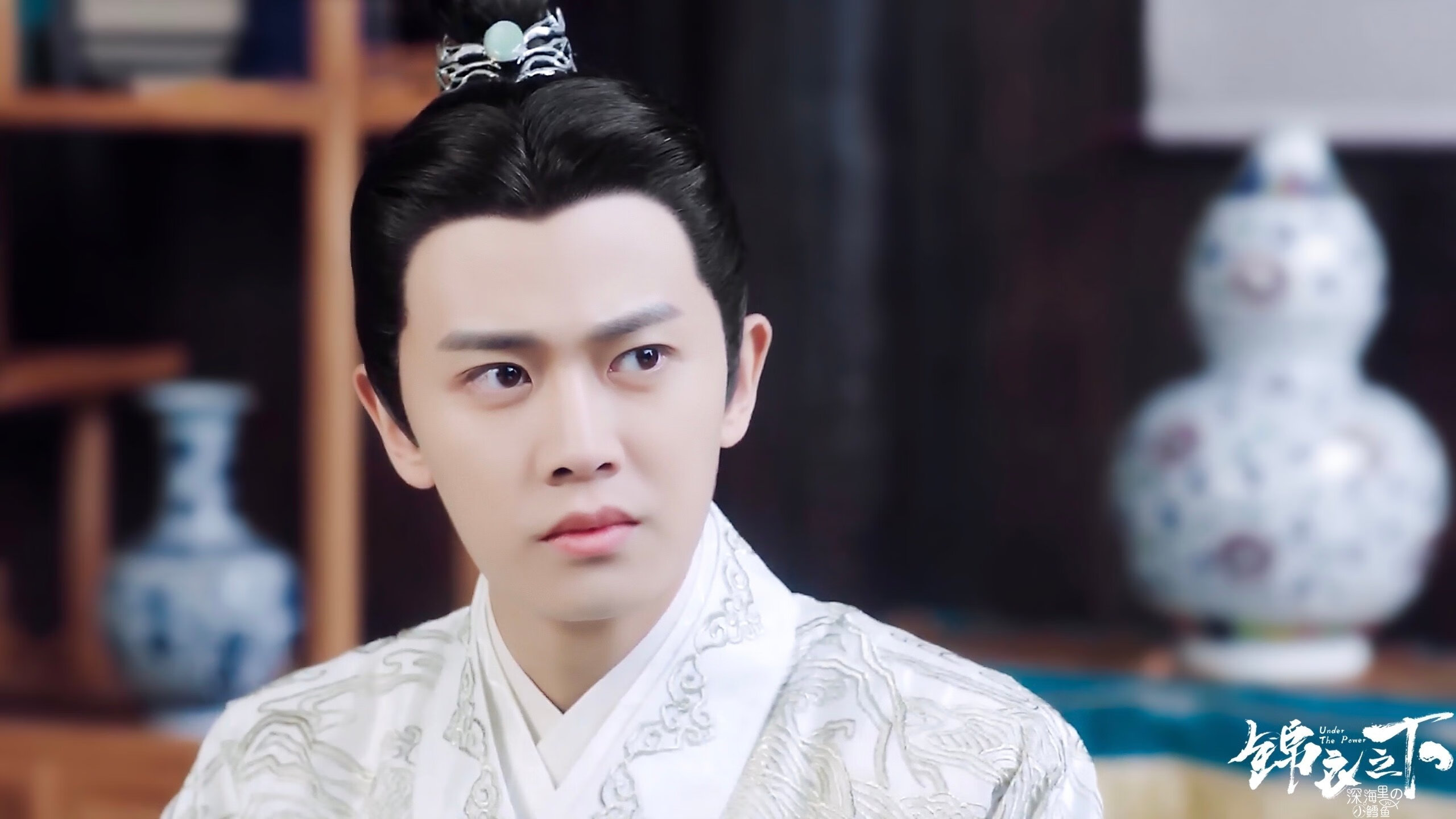 黑白直播-跨越球场的统治力，雷霆万钧击溃森林狼，布克式接管闪耀欧冠淘汰赛