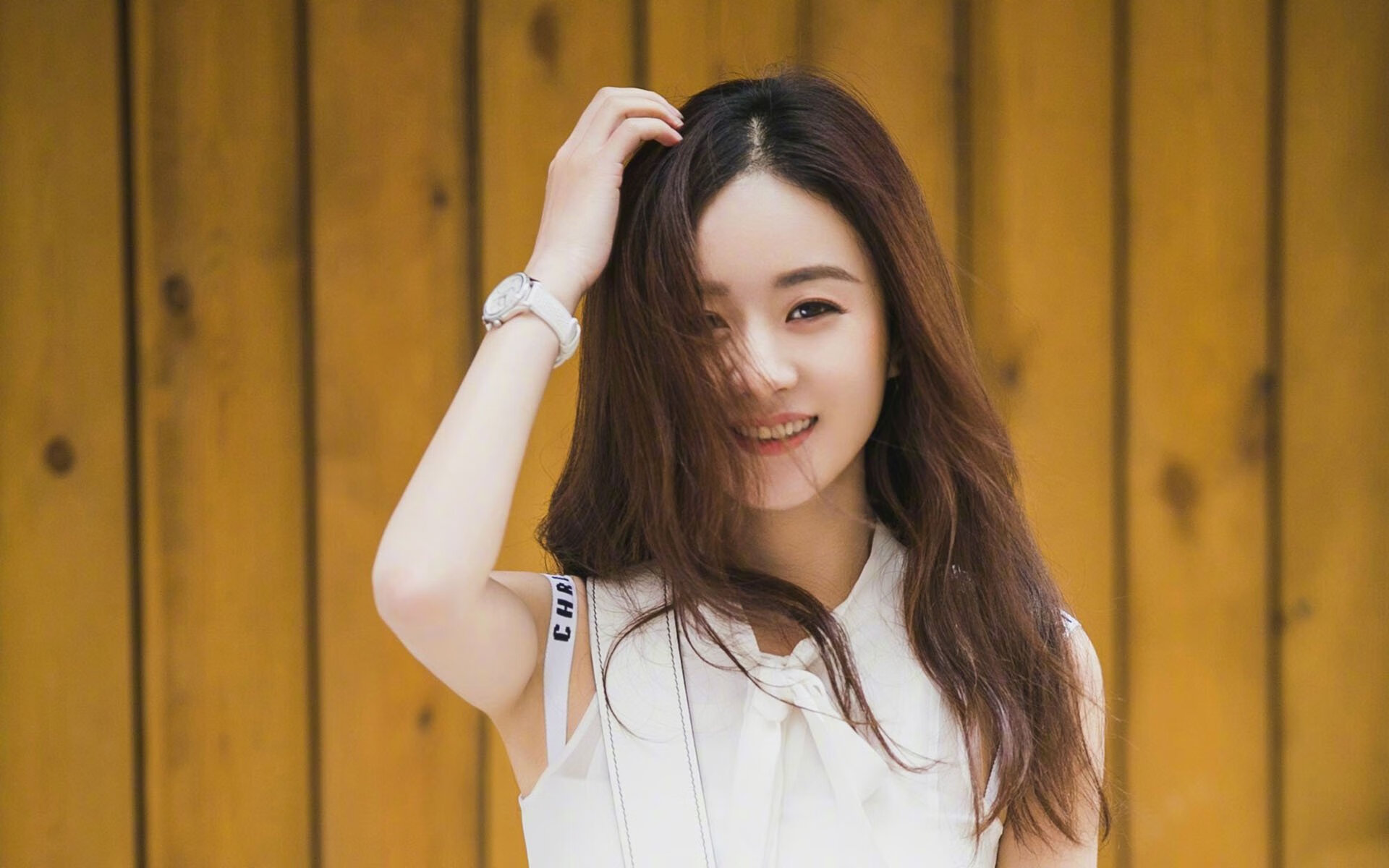 暴力推翻与精密绞杀，恩比德打爆防线与太阳强势晋级的双重奏