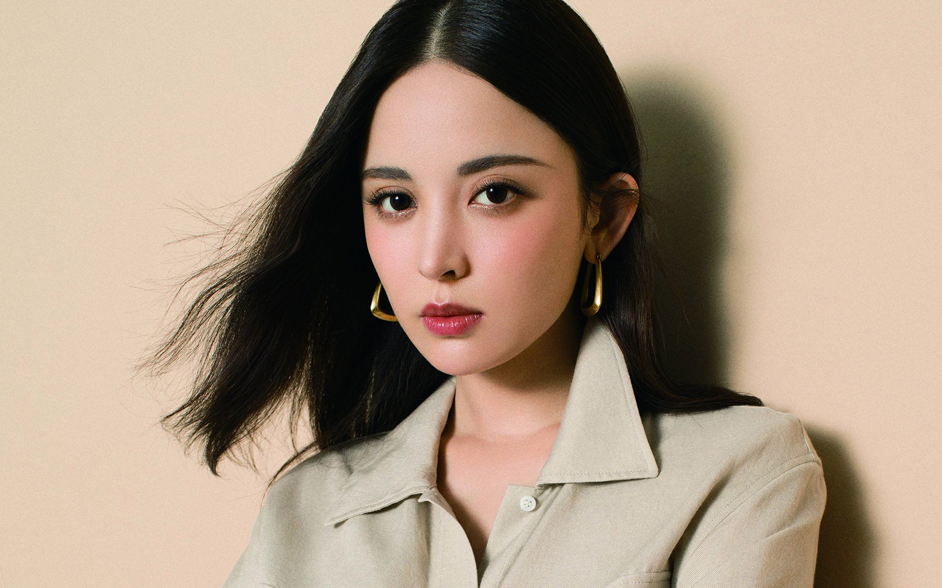 新生代控卫之光！哈利伯顿关键三分助快船力克卫冕冠军掘金