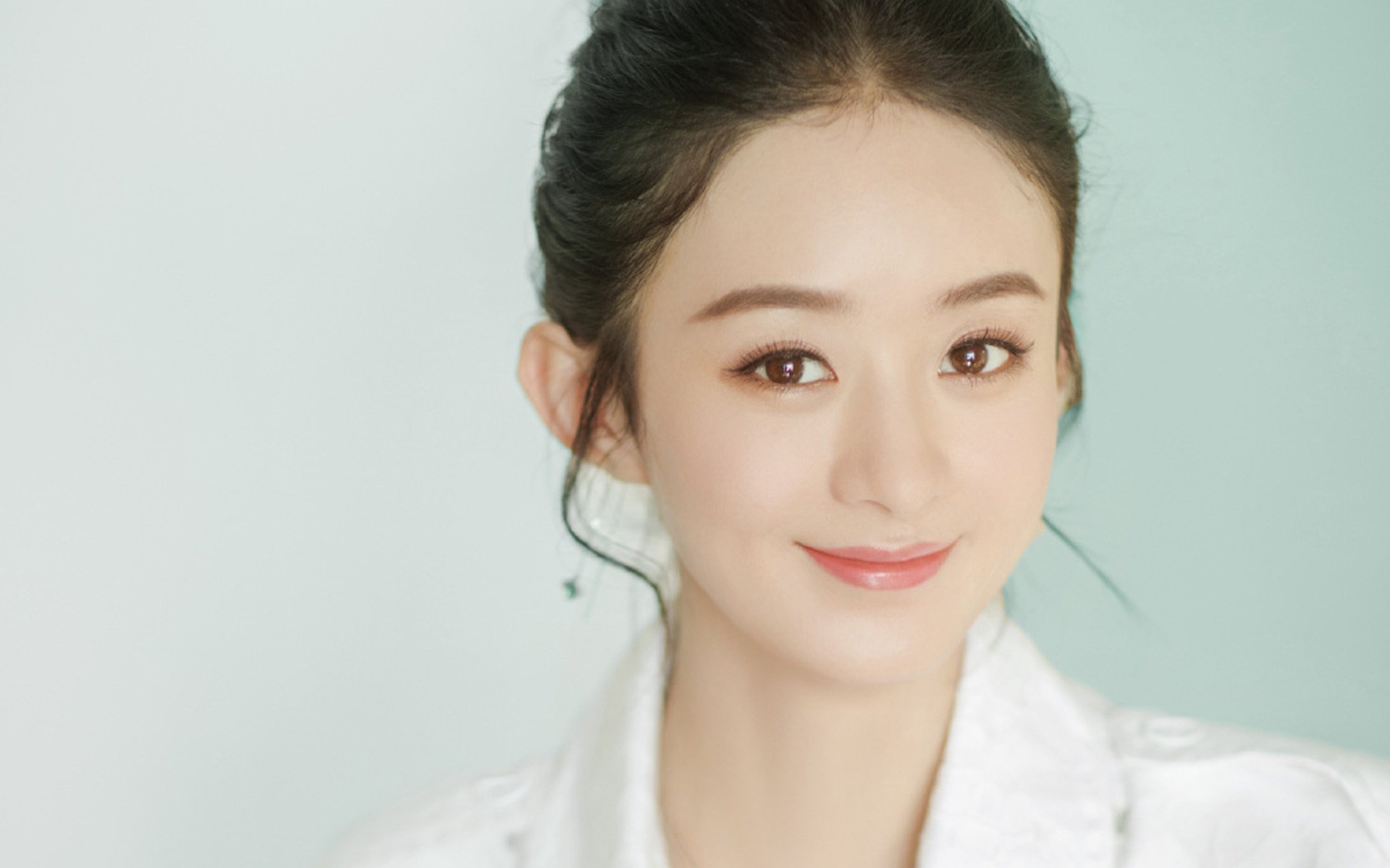 撕裂鹈鹕防线的天空之鹰，詹姆斯如何用一记记重拳成为定海神针