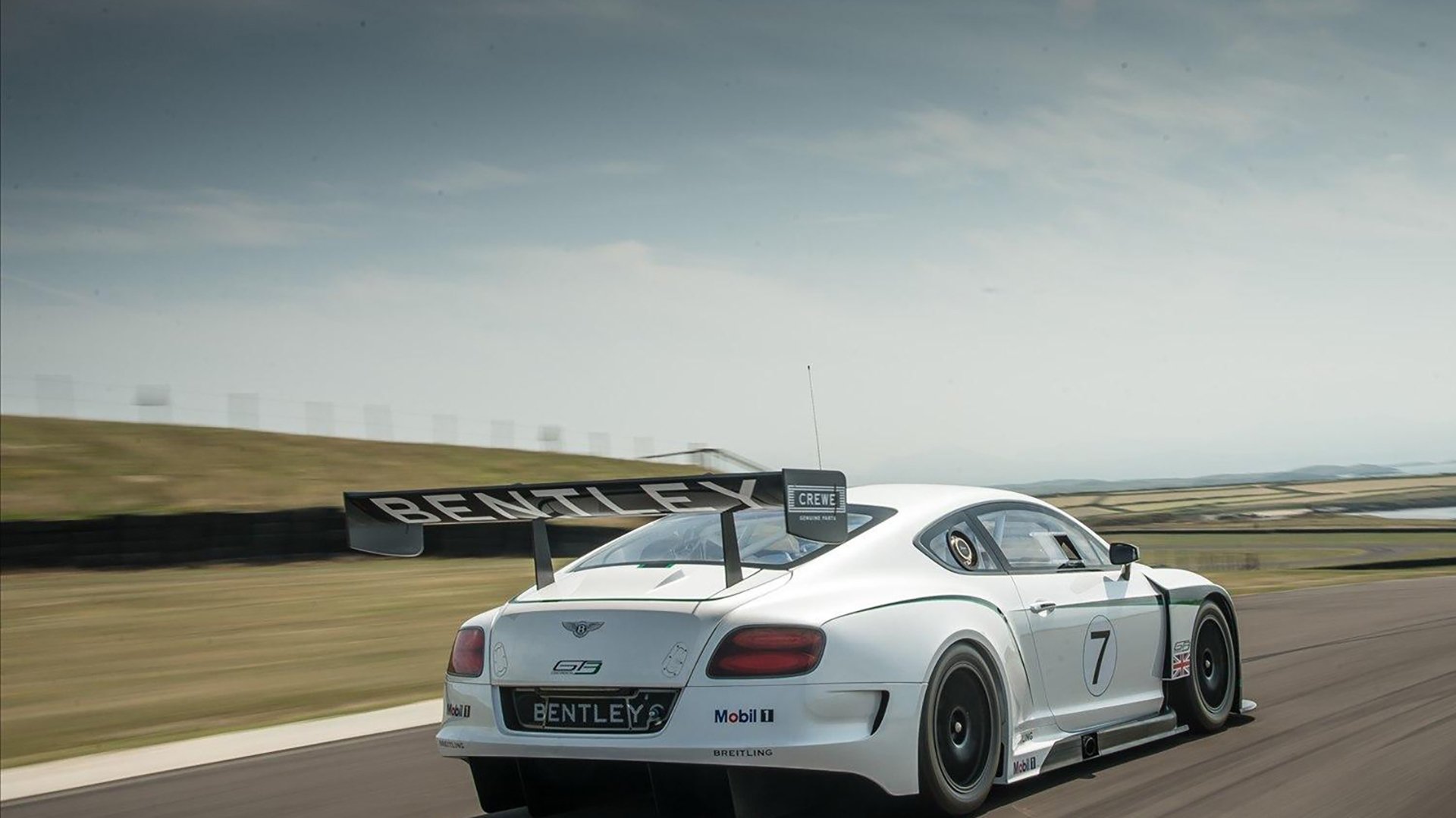 黑白直播体育-乔治再进化统治全场 火箭全面压制完胜凯尔特人