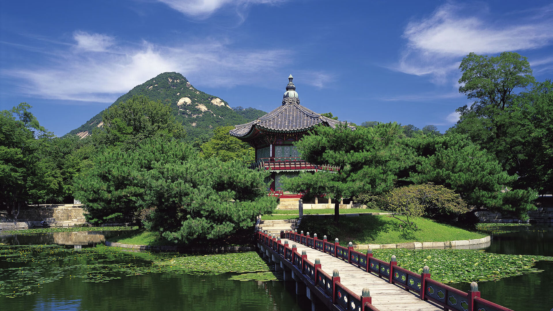 黑白直播-篮球火，恩比德爆发的背后与浙江队逆袭快船的镜像启示