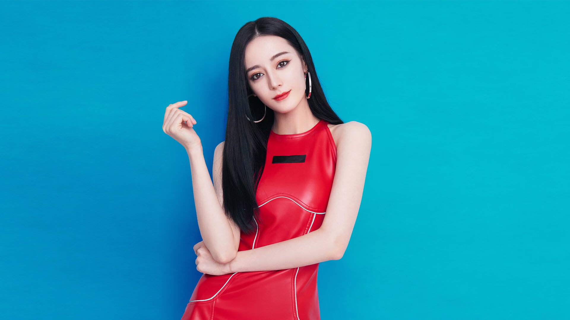 黑白直播nba-擎天白玉柱!开拓者正面击溃雄鹿 利拉德赛后被评满分