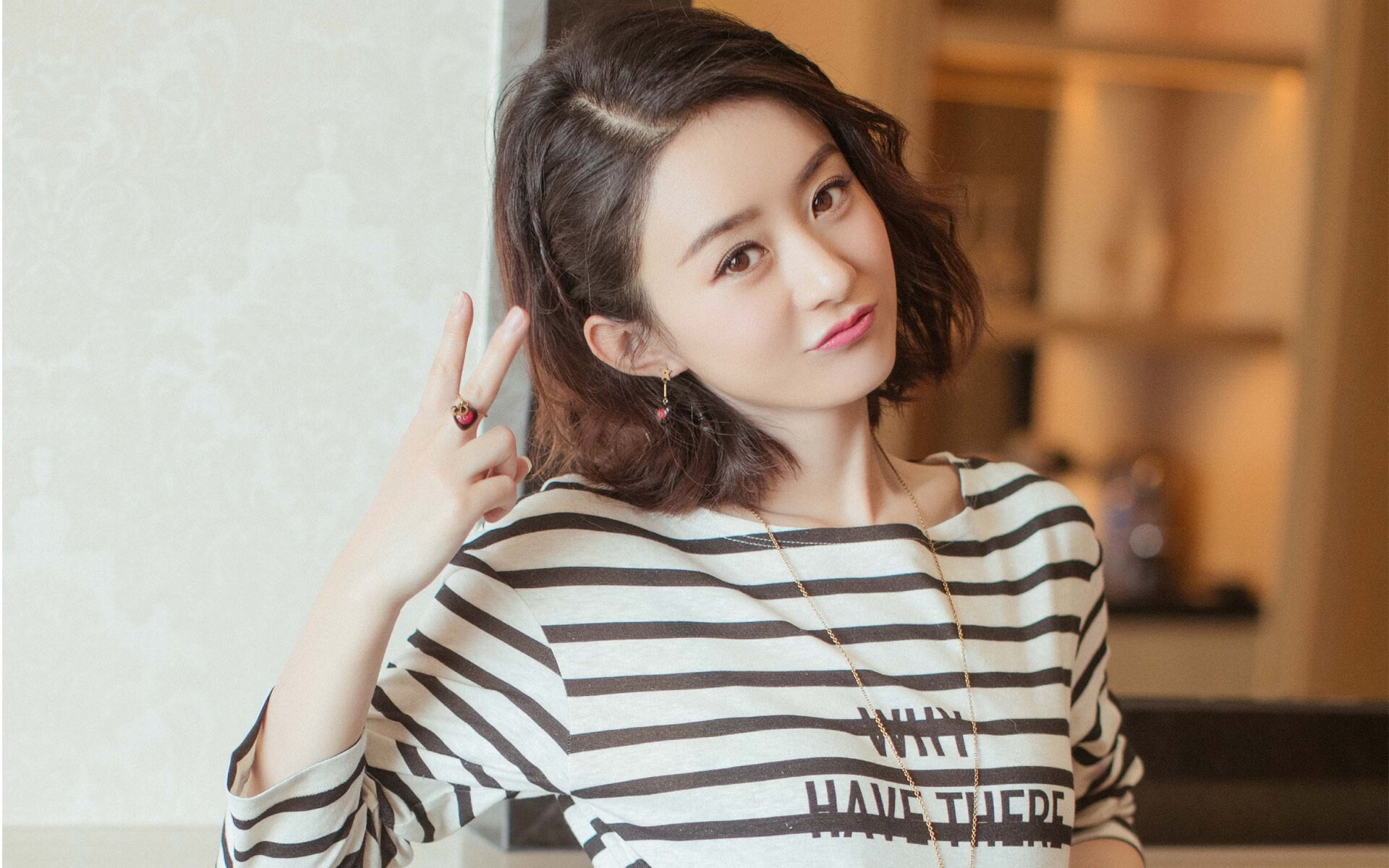 黑白直播网-58分奇迹与27分碾压，NBA两种赢球模式的终极对决