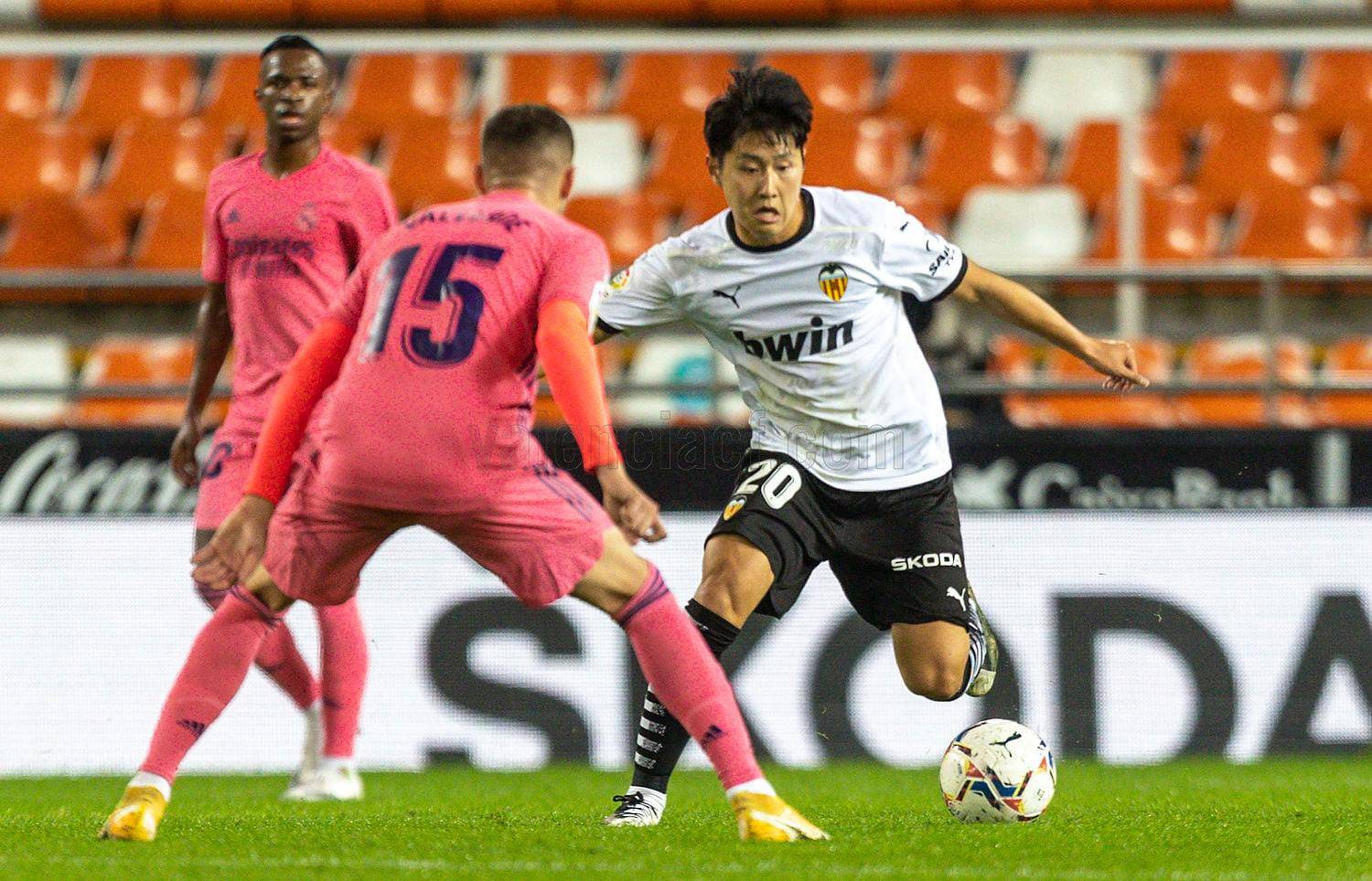 皇马逆转多特蒙德,李刚仁贡献制胜表现 皇马逆转多特蒙德,李刚仁贡献制胜表现