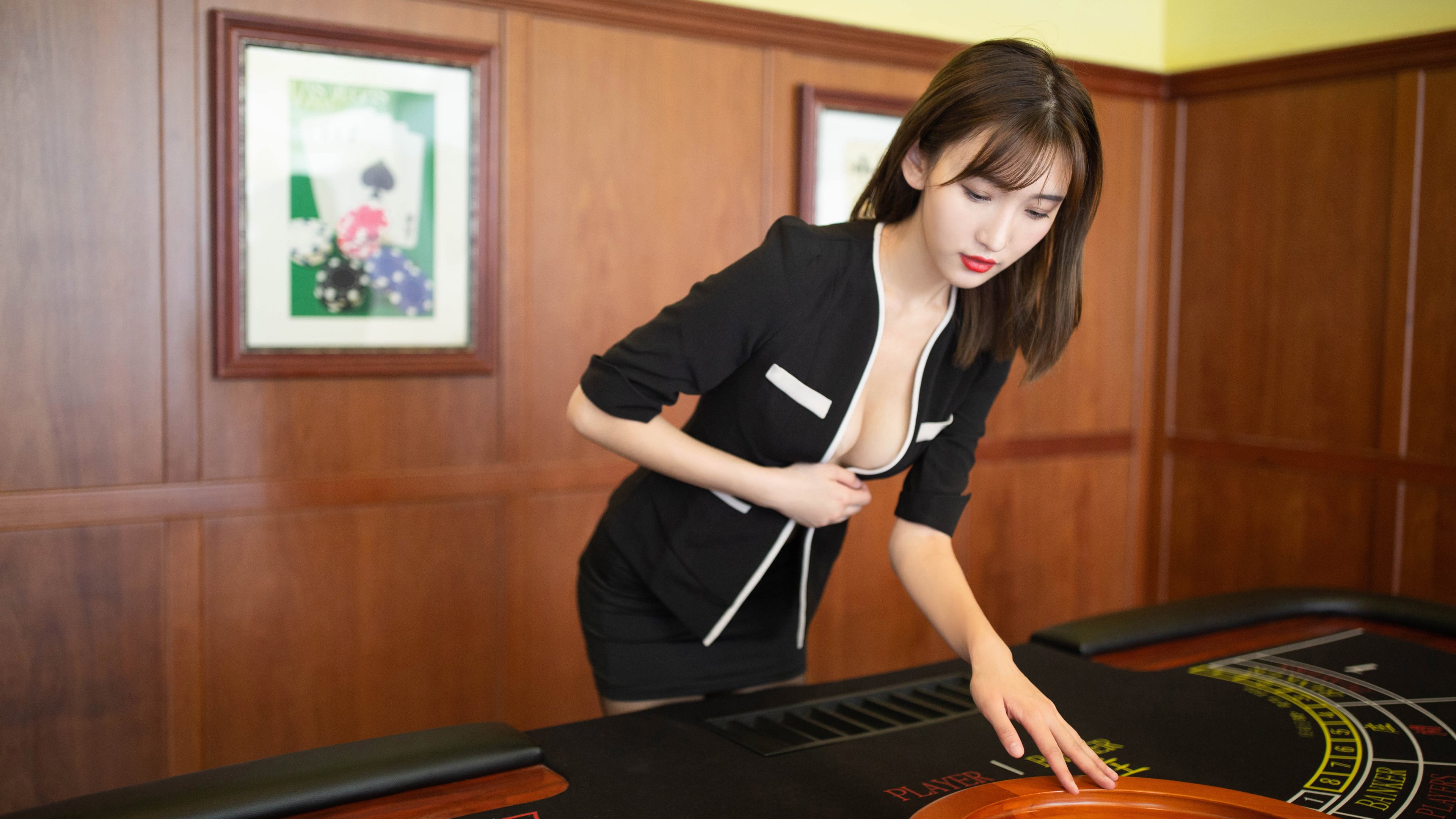 黑白直播nba-格纳布里导演攻防转换，摩纳哥掀翻荷兰