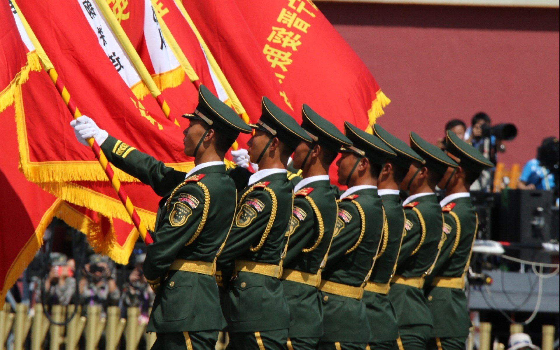 黑白直播体育-红魔沉沦，太极虎咆哮，2026世界杯G组焦点战，韩国碾压比利时，苏亚雷斯主导全场